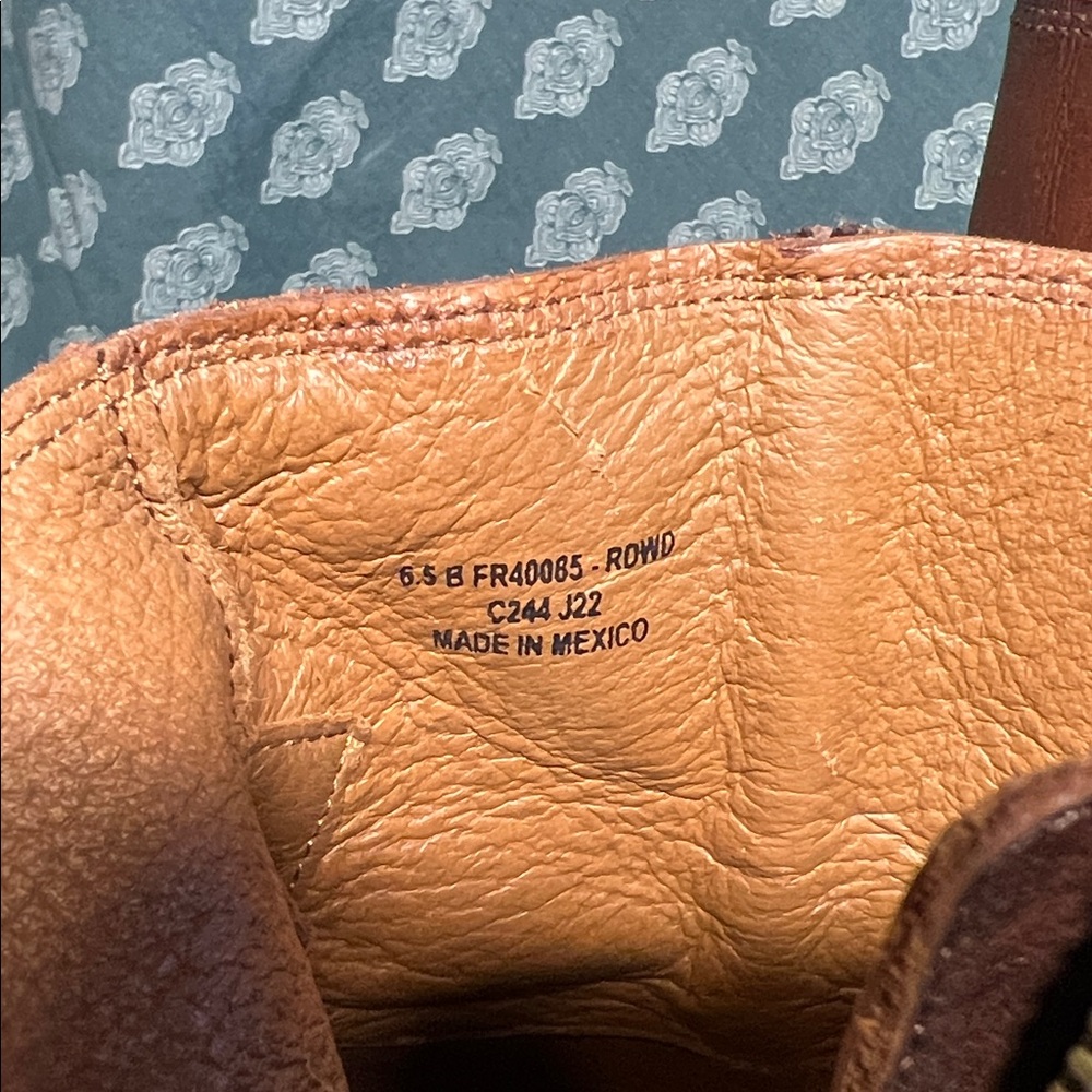 Frye Billy Leather inside zip cowboy style ankle boots - Picture 3 of 3